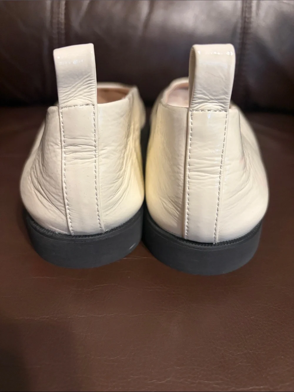 INTENTIONALLY BLANK Women's Square-Toe Ballet Flats in Cream size 10 women’s